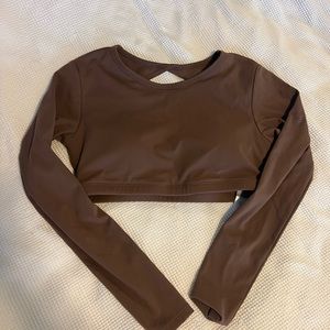 Backless longsleeve padded top